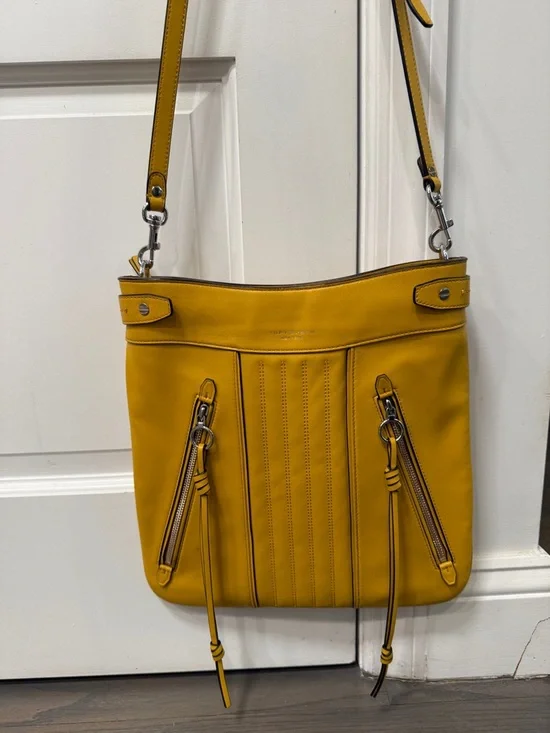 Tory Burch Moto Swingpack Mustard Yellow Leather - Picture 4 of 16
